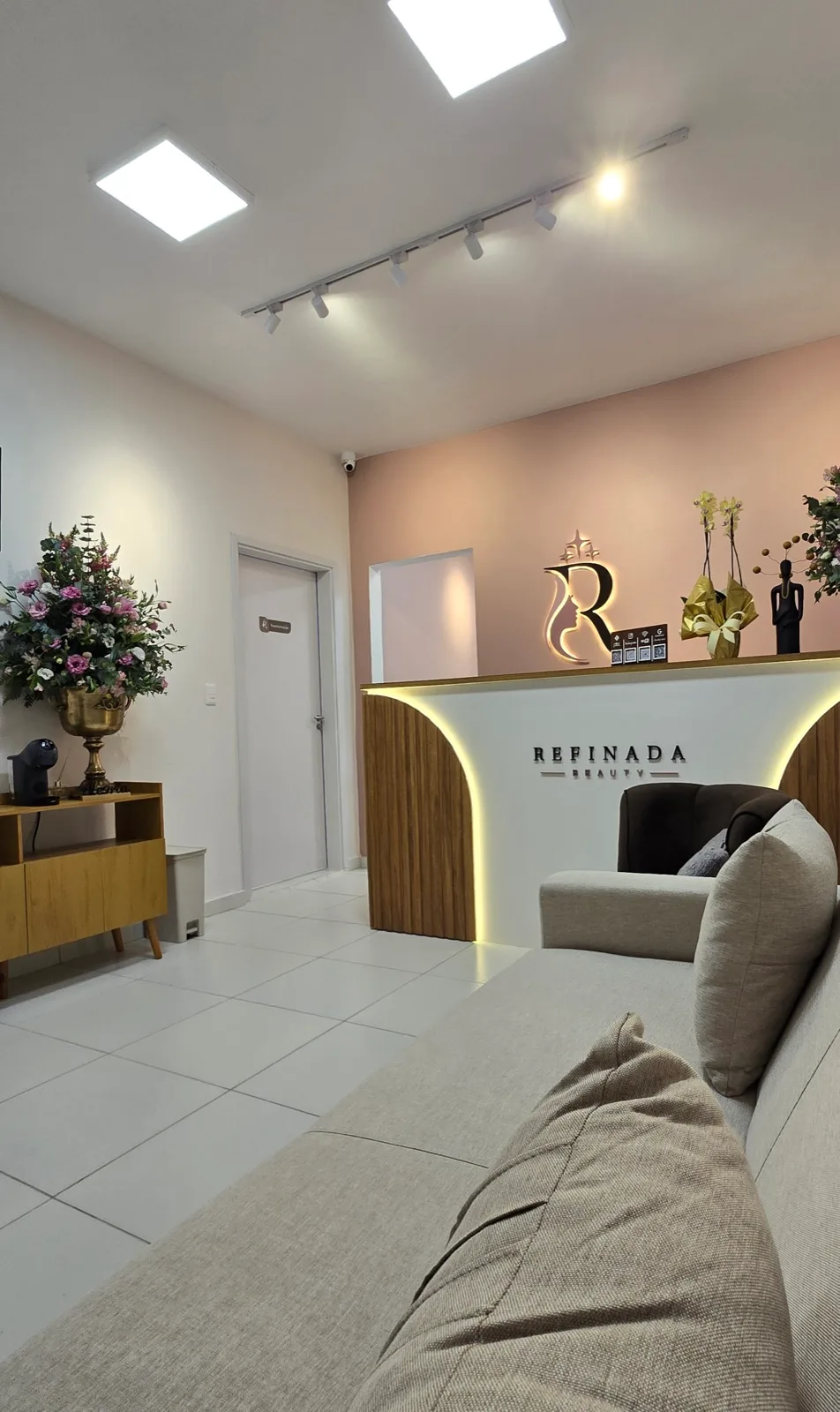 Espaço aconchegante — Refinada Beauty, Maceió